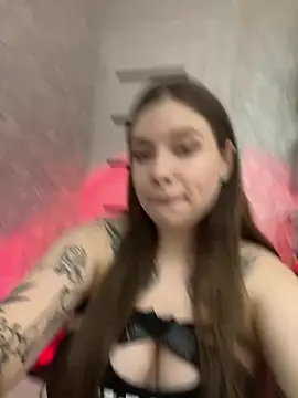 Vikki toriya online show from December 26, 2024, 3:42 pm