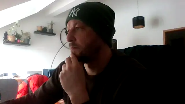 BennyLommy online show from February 6, 2026, 10:51 am