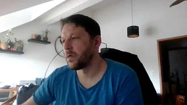 BennyLommy online show from February 7, 2026, 1:37 pm