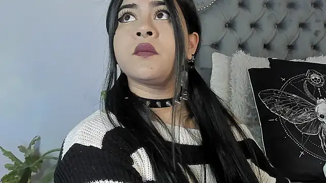 atena hill online show from February 3, 2026, 7:19 pm