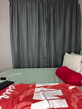 Kinkyy  online show from April 19, 2026, 10:34 pm