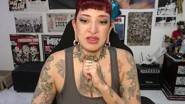 Snapshot of Rollyderolandia666 chatting on June 3, 2026, 10:26 pm Rollyderolandia666 online show from June 3, 2026, 10:26 pm