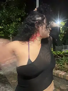 Electra doll  online show from November 26, 2025, 11:28 pm