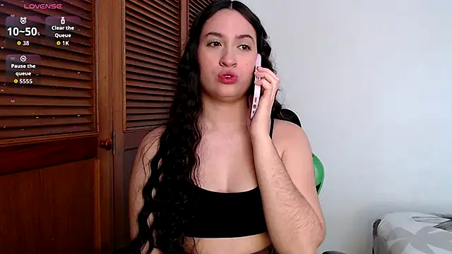 sofiaduque 26 online show from September 19, 2025, 2:51 pm