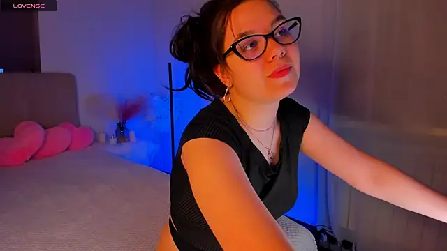 SelenaaSky online show from December 8, 2024, 5:01 pm