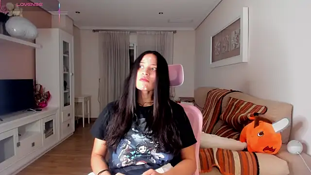 bella apont online show from November 7, 2025, 11:05 pm