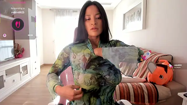 bella apont online show from November 20, 2025, 9:31 am