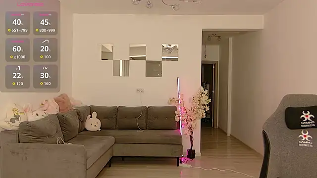 LovelyBianca online show from May 29, 2026, 7:45 pm