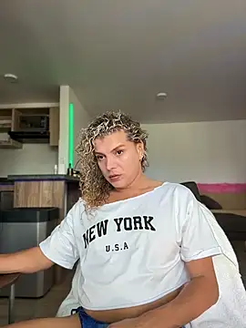 Georgiafox online show from April 19, 2026, 9:17 pm