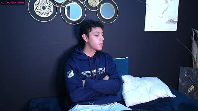 24 7horny  online show from March 20, 2026, 12:43 pm