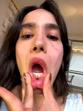 Irish Collins online show from September 12, 2025, 9:26 pm