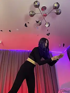 Erotic Synth Goddess online show from February 3, 2025, 7:00 pm