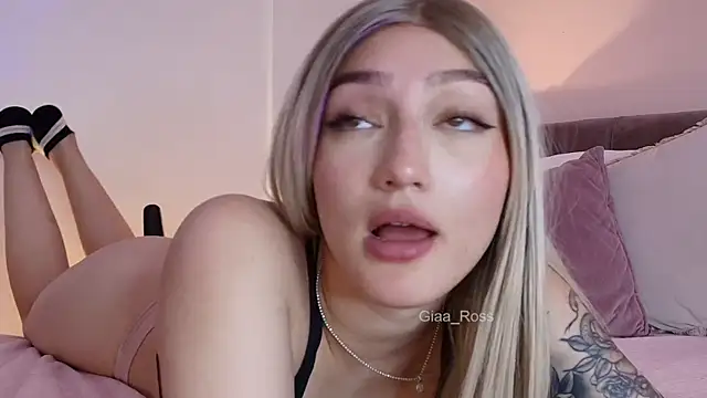 Giaa Ross online show from February 17, 2025, 3:20 pm