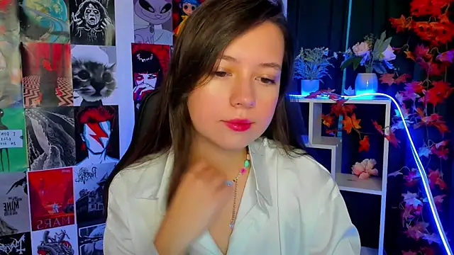 Lina Brownie online show from December 4, 2024, 2:42 am