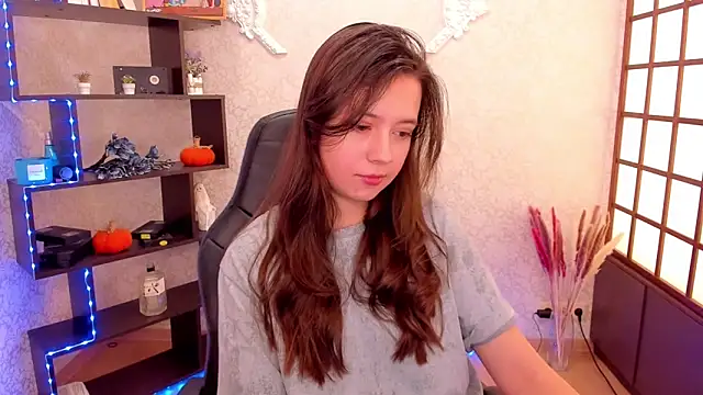 Lina Brownie online show from December 5, 2024, 5:15 am