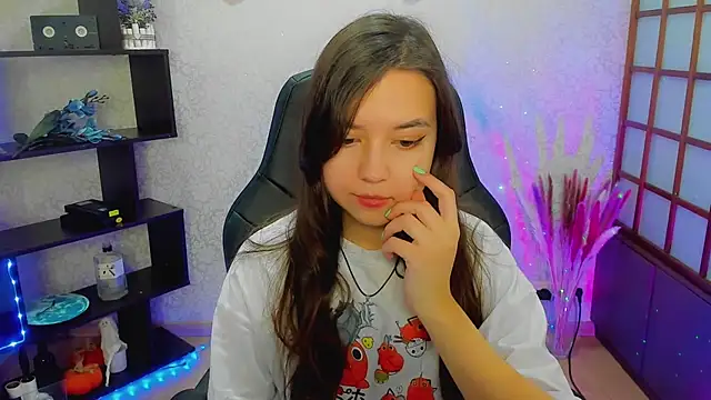 Lina Brownie online show from December 29, 2024, 2:17 am