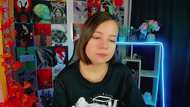 Lina Brownie online show from January 24, 2025, 1:56 am