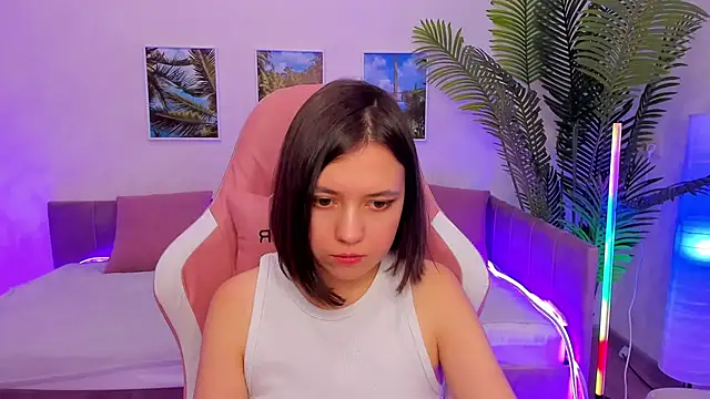 Lina Brownie online show from February 12, 2025, 5:26 am