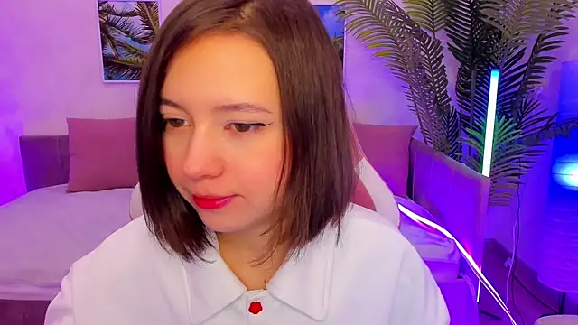 Lina Brownie online show from February 15, 2025, 1:53 am