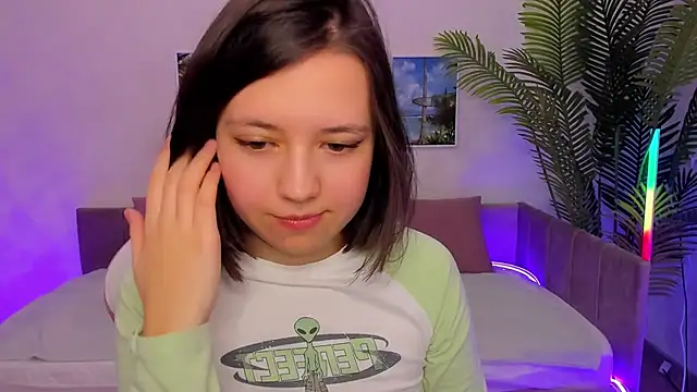 Lina Brownie online show from February 22, 2025, 7:56 am