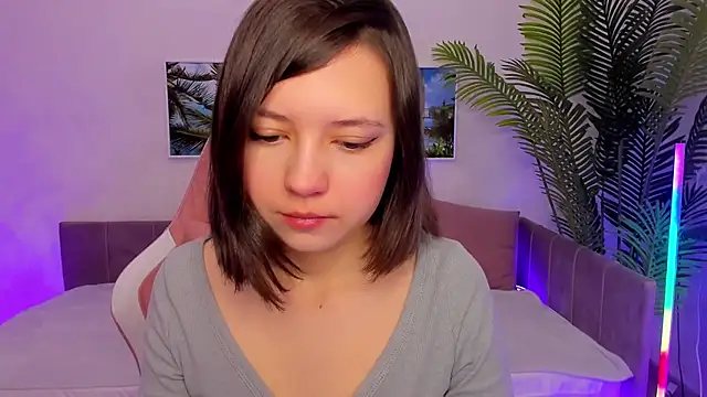 Lina Brownie online show from March 10, 2025, 1:56 am