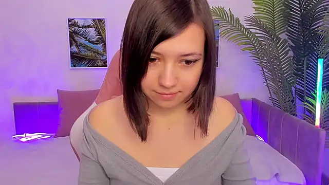 Lina Brownie online show from March 13, 2025, 5:22 am