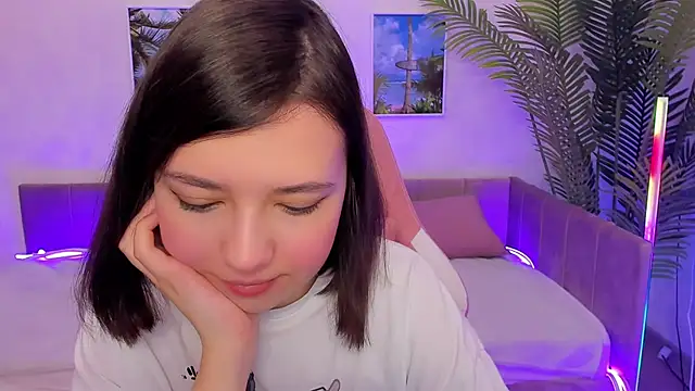 Lina Brownie online show from March 16, 2025, 2:21 am