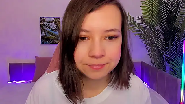 Lina Brownie online show from March 17, 2025, 2:08 am