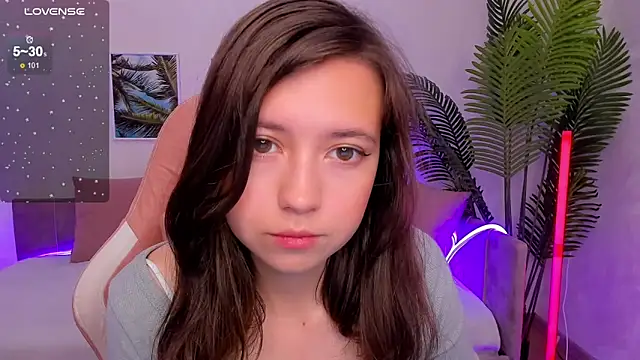 Lina Brownie online show from September 19, 2025, 2:46 am