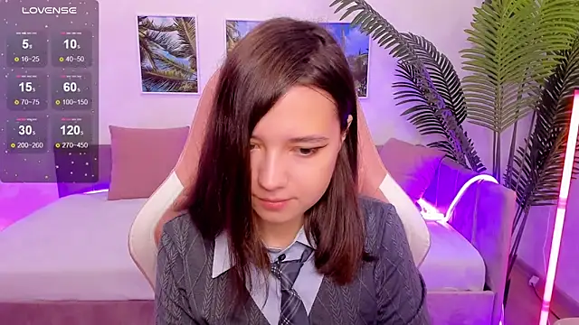 Lina Brownie online show from September 26, 2025, 2:26 am