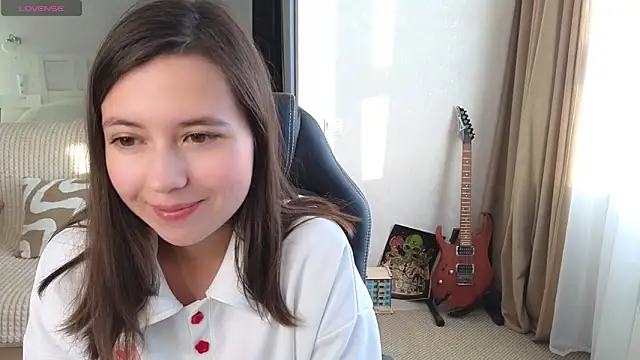 Lina Brownie online show from September 30, 2025, 11:15 am