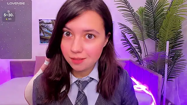 Lina Brownie online show from October 7, 2025, 2:20 am