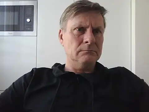 johnnym1 online show from February 5, 2025, 9:36 am