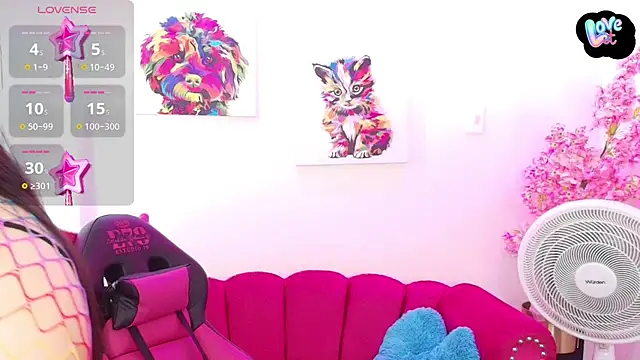 Miss dolly  online show from November 6, 2025, 12:28 pm