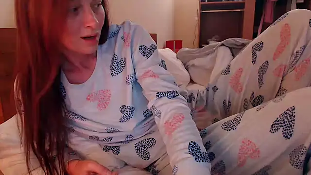 Snapshot of LovelyAndraGirl chatting on February 11, 2025, 11:43 am LovelyAndraGirl online show from February 11, 2025, 11:43 am