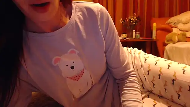 Snapshot of LovelyAndraGirl chatting on May 16, 2026, 8:07 pm LovelyAndraGirl online show from May 16, 2026, 8:07 pm