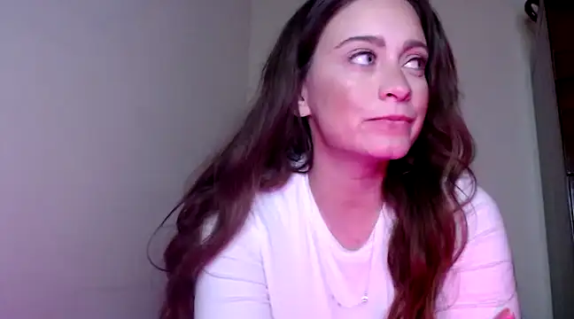 Sophie Raegan online show from December 10, 2024, 11:43 am