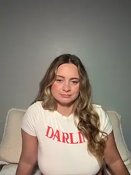 Sophie Raegan online show from October 22, 2025, 3:01 pm