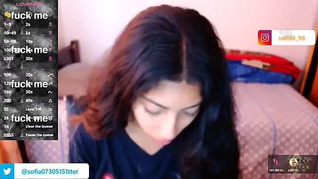 sofia rosse4 online show from November 14, 2025, 1:32 pm