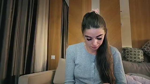 Snapshot of your_bunnygirl chatting on October 3, 2025, 7:44 pm your bunnygirl online show from October 3, 2025, 7:44 pm