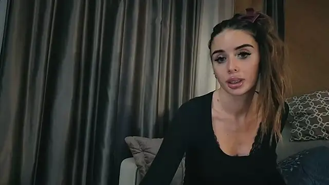 Snapshot of your_bunnygirl chatting on November 15, 2025, 4:47 pm your bunnygirl online show from November 15, 2025, 4:47 pm