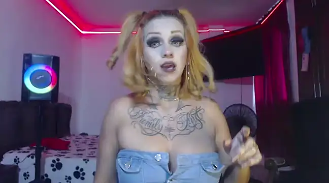 aliceesmith online show from January 25, 2025, 1:19 pm