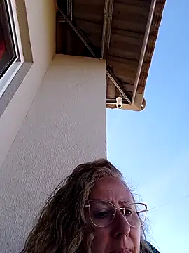 Snapshot of MILEIDE980 chatting on January 8, 2026, 11:12 am MILEIDE980 online show from January 8, 2026, 11:12 am