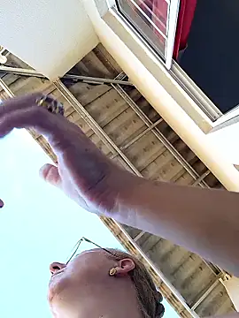 Snapshot of MILEIDE980 chatting on January 14, 2026, 2:01 pm MILEIDE980 online show from January 14, 2026, 2:01 pm