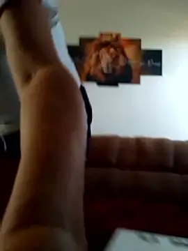 Snapshot of MILEIDE980 chatting on March 6, 2026, 11:28 am MILEIDE980 online show from March 6, 2026, 11:28 am