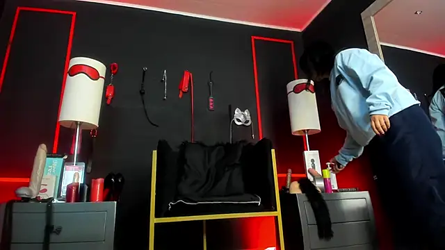 CharlotteScotte online show from November 5, 2025, 12:16 pm