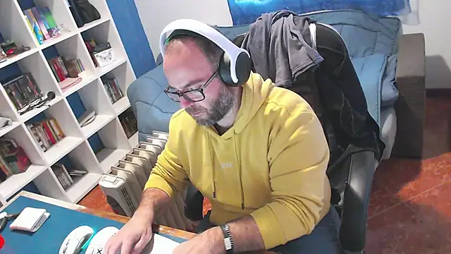 ravingr4d4 online show from January 19, 2026, 2:10 pm