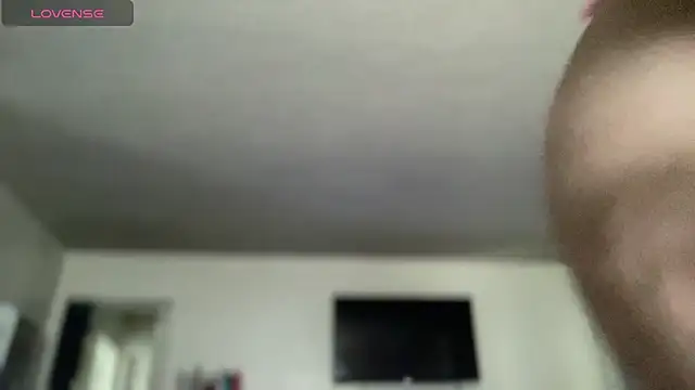 Snapshot of cocaNutt chatting on August 5, 2026, 6:11 pm cocaNutt online show from August 5, 2026, 6:11 pm