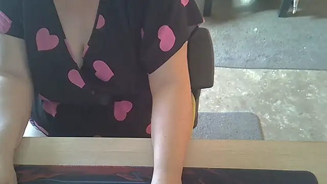 Silvia2277 online show from November 1, 2025, 9:44 am