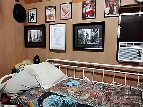 AlphaAlluring69 online show from January 5, 2025, 5:51 am